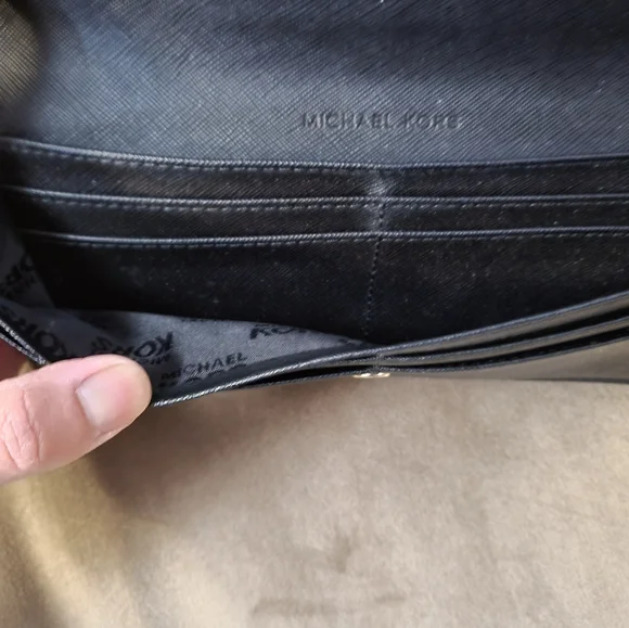 Michael Kors Black Leather Slim Bi-Fold Wallet - Picture 4 of 5